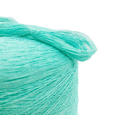 Hilados de viscosa suave y lisa para tejidos ligeros y duraderos en forma cruda o teñida